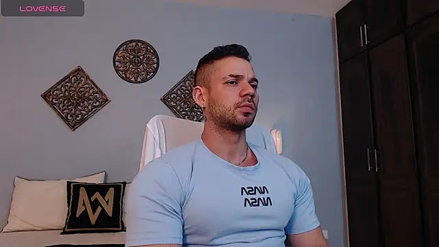 Snapshot of JeremyLowe chatting on March 14, 2025, 4:40 pm JeremyLowe online show from March 14, 2025, 4:40 pm