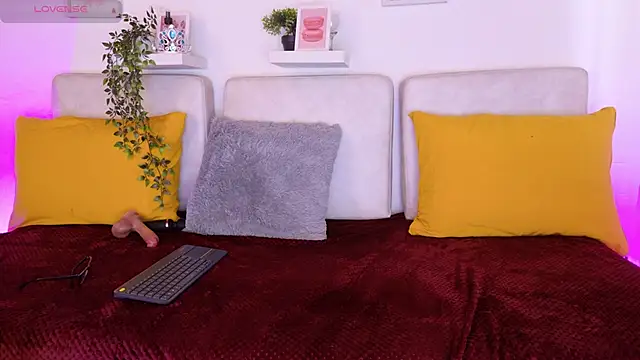 Malka Burning online show from March 3, 2026, 8:05 pm