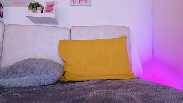 Malka Burning online show from April 3, 2026, 8:15 pm