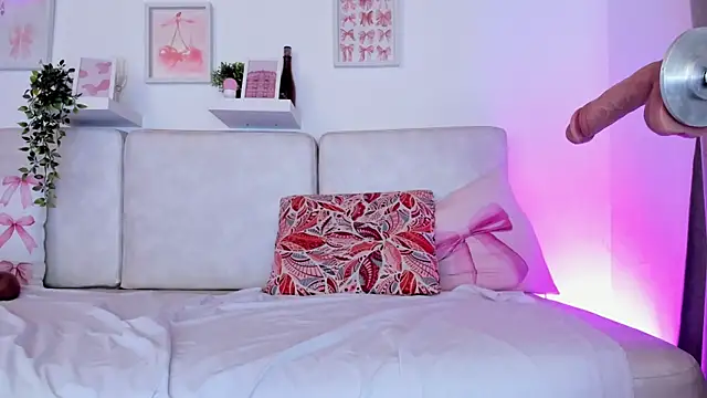 Malka Burning online show from September 15, 2025, 8:09 pm