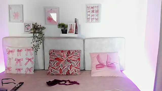 Malka Burning online show from March 9, 2025, 8:21 pm