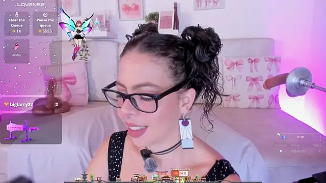 Malka Burning online show from November 23, 2025, 8:08 pm