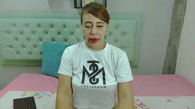 Snapshot of eva_doshi chatting on February 21, 2025, 10:26 pm eva doshi online show from February 21, 2025, 10:26 pm