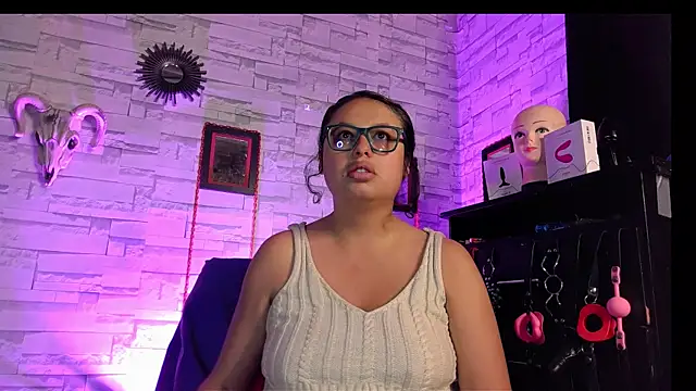 Snapshot of slave_Rubi chatting on September 20, 2025, 11:37 am slave Rubi online show from September 20, 2025, 11:37 am