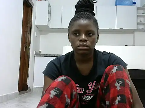 hottgirlval online show from February 27, 2026, 9:36 pm