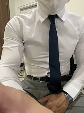 harrylouis1357 online show from March 4, 2025, 1:38 pm