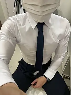 harrylouis1357 online show from January 6, 2025, 1:19 pm