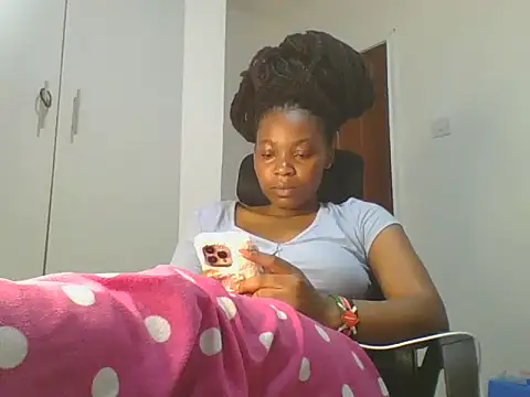  Becky002 online show from May 8, 2026, 9:57 am