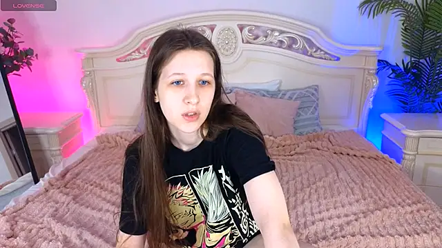 ur kitty   online show from September 29, 2025, 12:11 pm