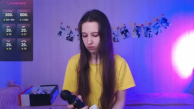 ur kitty   online show from December 20, 2025, 11:02 am