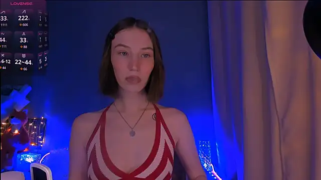 Snapshot of ellaamber chatting on March 10, 2025, 11:27 pm ellaamber online show from March 10, 2025, 11:27 pm