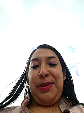 Snapshot of Bella_keny chatting on July 16, 2026, 2:47 pm Bella keny online show from July 16, 2026, 2:47 pm