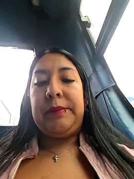 Snapshot of Bella_keny chatting on September 18, 2025, 7:28 pm Bella keny online show from September 18, 2025, 7:28 pm