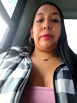 Snapshot of Bella_keny chatting on May 6, 2026, 2:21 pm Bella keny online show from May 6, 2026, 2:21 pm