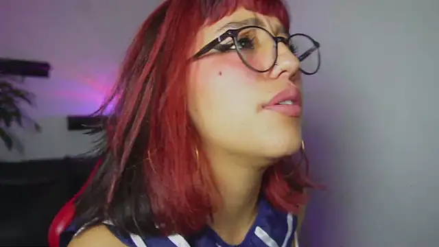 Snapshot of cute_hollywood chatting on October 8, 2025, 12:39 pm cute hollywood online show from October 8, 2025, 12:39 pm