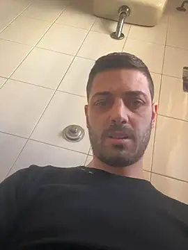 iltoscano95 online show from February 6, 2026, 12:45 pm