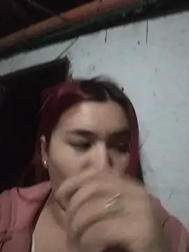 EmaGw online show from November 12, 2025, 11:41 pm