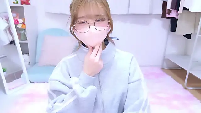 chihiro ri online show from November 8, 2025, 11:41 pm