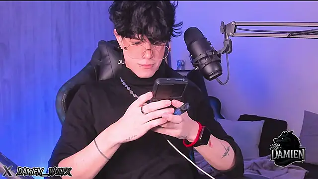 Snapshot of cinnamon_boyxxx chatting on September 19, 2025, 2:26 am cinnamon boyxxx online show from September 19, 2025, 2:26 am