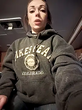 Genevieve143 online show from March 17, 2026, 12:13 am