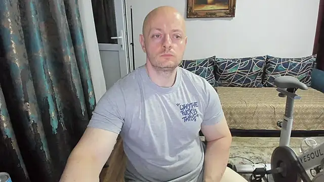 xxxWildxThoughtsxxx online show from June 23, 2026, 9:46 pm