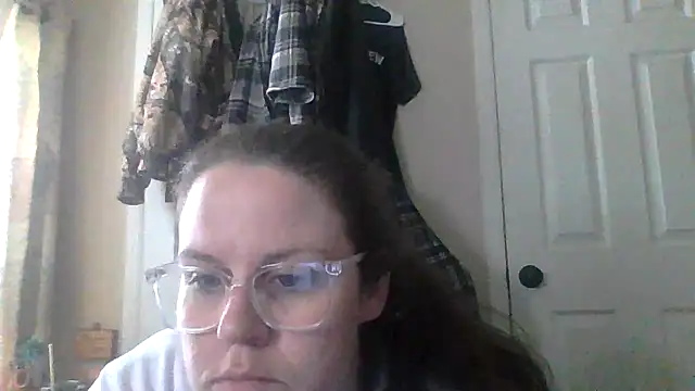 Snapshot of velvetta_ chatting on March 7, 2025, 9:17 pm velvetta online show from March 7, 2025, 9:17 pm