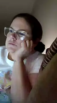 Snapshot of velvetta_ chatting on March 9, 2025, 6:39 am velvetta online show from March 9, 2025, 6:39 am