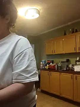Snapshot of velvetta_ chatting on March 9, 2025, 9:46 pm velvetta online show from March 9, 2025, 9:46 pm