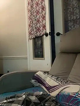 Snapshot of velvetta_ chatting on October 4, 2025, 10:22 pm velvetta online show from October 4, 2025, 10:22 pm
