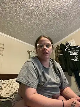 Snapshot of velvetta_ chatting on February 4, 2025, 5:31 am velvetta online show from February 4, 2025, 5:31 am