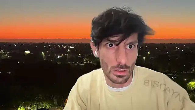 Snapshot of nicolaaaaas chatting on October 29, 2025, 6:51 pm nicolaaaaas online show from October 29, 2025, 6:51 pm