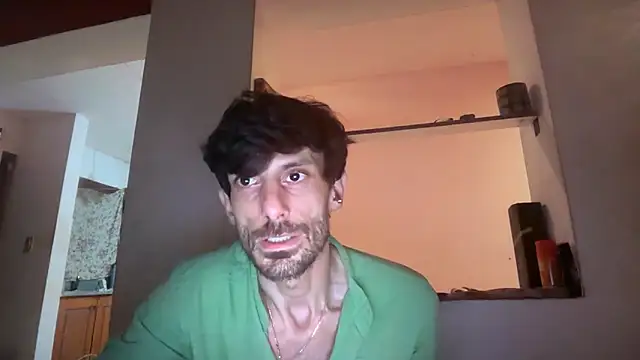 Snapshot of nicolaaaaas chatting on February 17, 2026, 7:27 am nicolaaaaas online show from February 17, 2026, 7:27 am