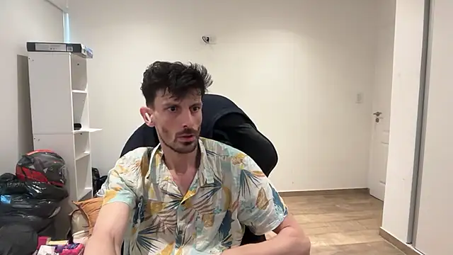 Snapshot of nicolaaaaas chatting on November 26, 2025, 12:05 pm nicolaaaaas online show from November 26, 2025, 12:05 pm