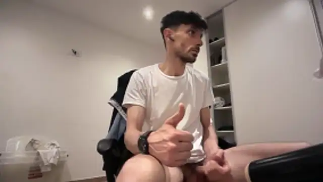 Snapshot of nicolaaaaas chatting on November 22, 2025, 12:32 am nicolaaaaas online show from November 22, 2025, 12:32 am