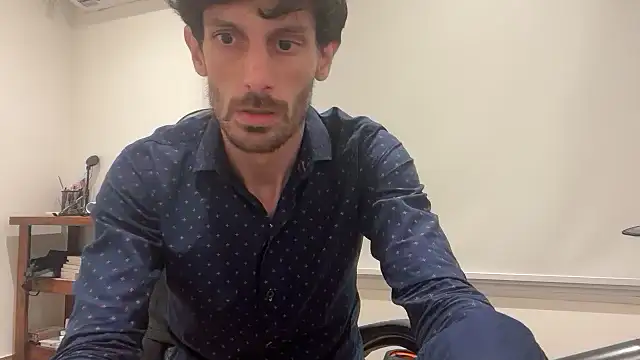 Snapshot of nicolaaaaas chatting on October 5, 2025, 8:49 am nicolaaaaas online show from October 5, 2025, 8:49 am