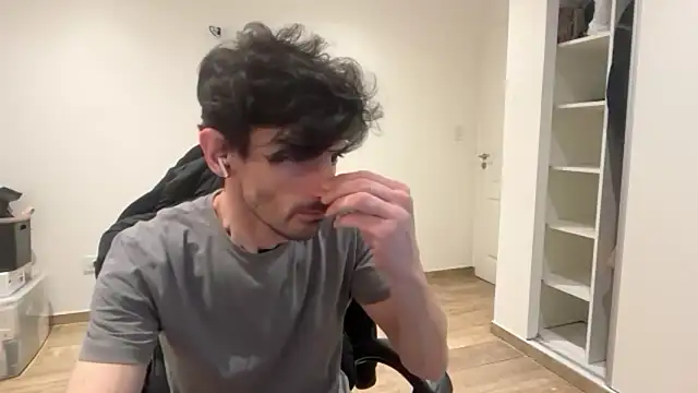 Snapshot of nicolaaaaas chatting on November 8, 2025, 9:46 am nicolaaaaas online show from November 8, 2025, 9:46 am