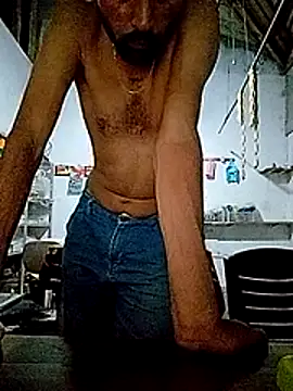 Snapshot of Heman100492 chatting on October 27, 2025, 6:53 pm Heman100492 online show from October 27, 2025, 6:53 pm