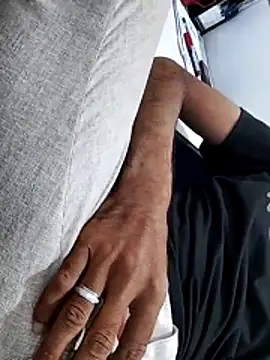 Snapshot of Heman100492 chatting on December 13, 2025, 11:55 pm Heman100492 online show from December 13, 2025, 11:55 pm