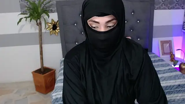 Snapshot of Jalima_sabag chatting on February 19, 2025, 2:33 am Jalima sabag online show from February 19, 2025, 2:33 am