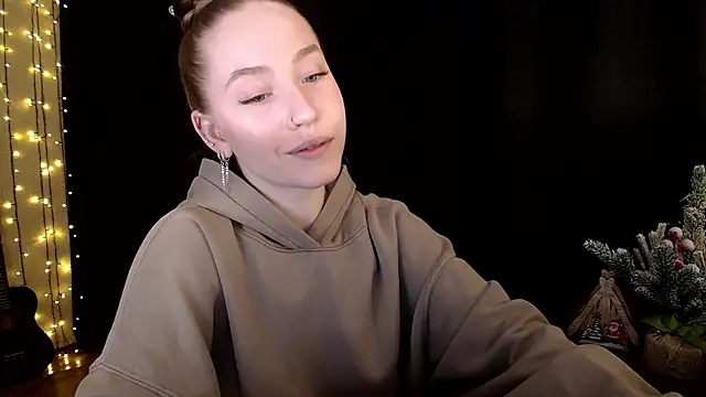 Snapshot of SindiWatsoon chatting on January 15, 2026, 2:20 pm SindiWatsoon online show from January 15, 2026, 2:20 pm