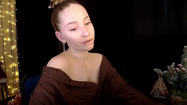 Snapshot of SindiWatsoon chatting on January 13, 2026, 12:31 pm SindiWatsoon online show from January 13, 2026, 12:31 pm