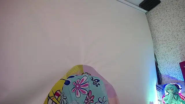 Snapshot of luly_pink chatting on February 26, 2026, 4:12 am luly pink online show from February 26, 2026, 4:12 am