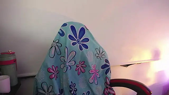 Snapshot of luly_pink chatting on January 10, 2026, 4:08 am luly pink online show from January 10, 2026, 4:08 am