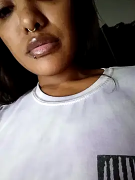 VictoireFeller online show from March 21, 2026, 1:51 am