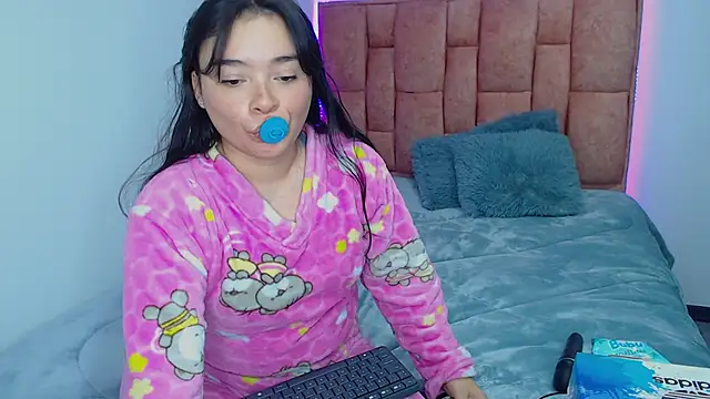 Snapshot of nahia__2 chatting on November 4, 2025, 10:35 pm nahia 2 online show from November 4, 2025, 10:35 pm