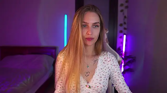 Snapshot of Kamila_icee chatting on September 13, 2025, 6:30 pm Kamila icee online show from September 13, 2025, 6:30 pm