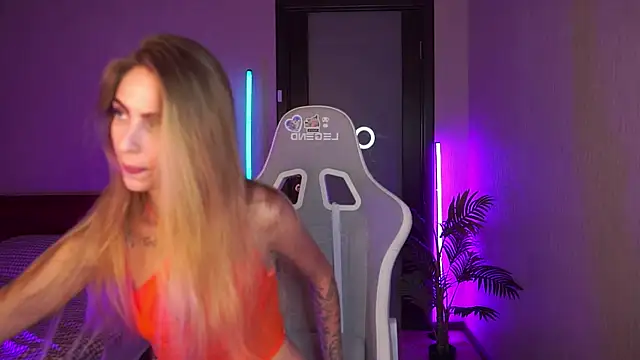 Snapshot of Kamila_icee chatting on September 9, 2025, 6:50 pm Kamila icee online show from September 9, 2025, 6:50 pm