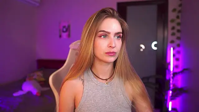 Snapshot of Kamila_icee chatting on September 21, 2025, 7:08 pm Kamila icee online show from September 21, 2025, 7:08 pm