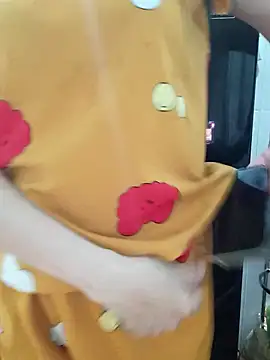 Ngocnhi2k online show from December 26, 2024, 1:21 pm