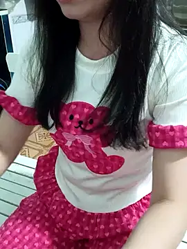 Ngocnhi2k online show from February 21, 2025, 4:37 pm